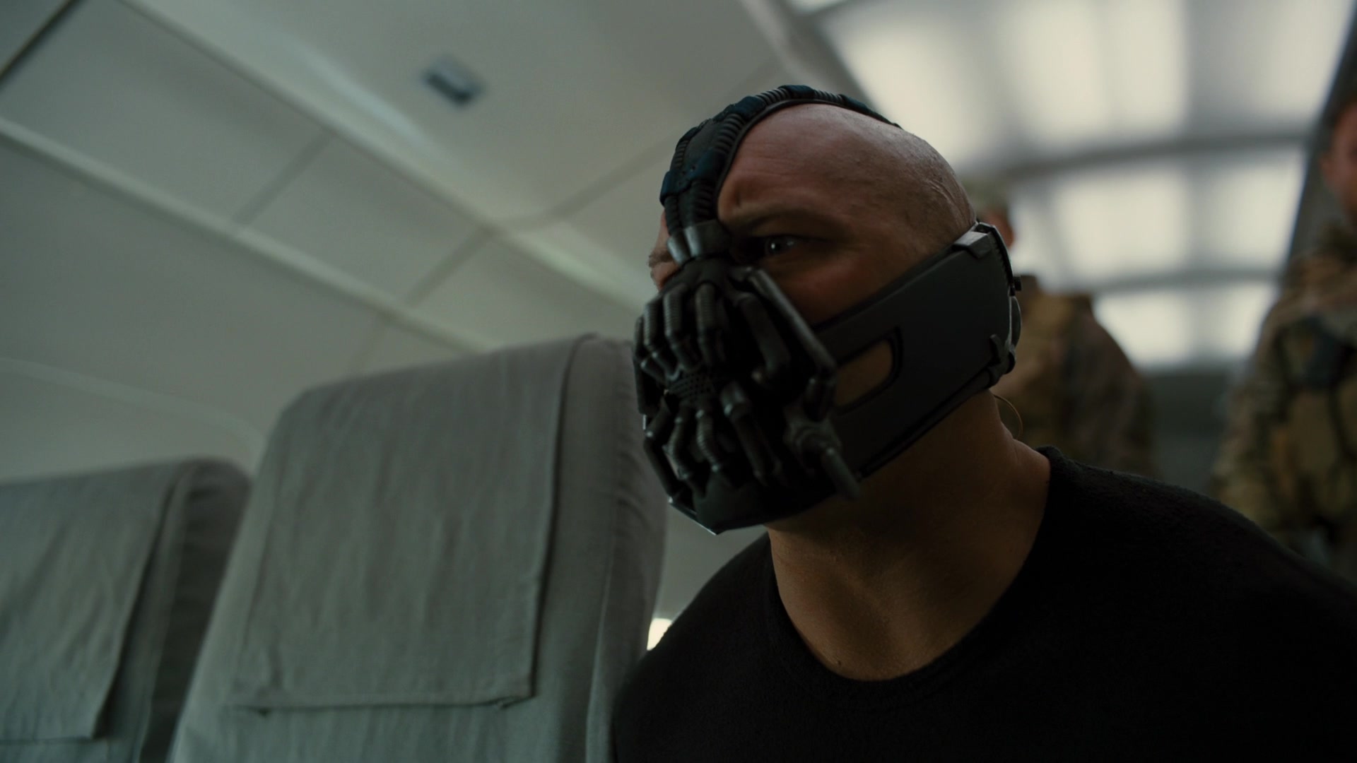 TDKR-00088.jpg