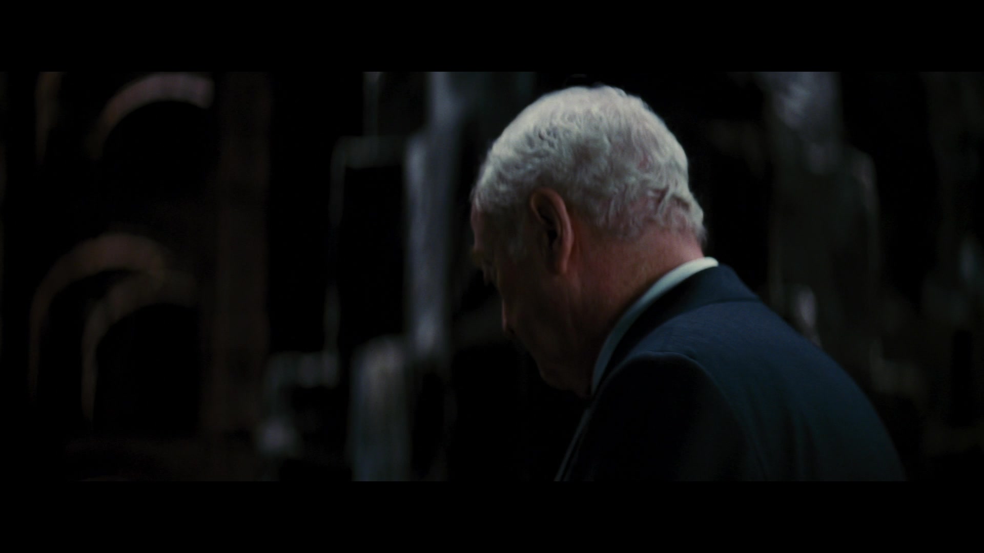 TDKR-00503.jpg