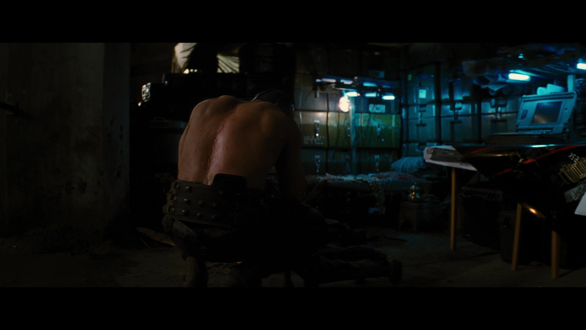 TDKR-00713.jpg
