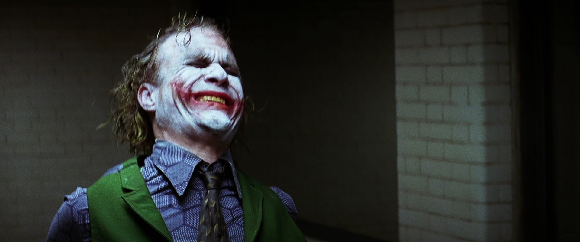 TheDarkKnight2408.jpg