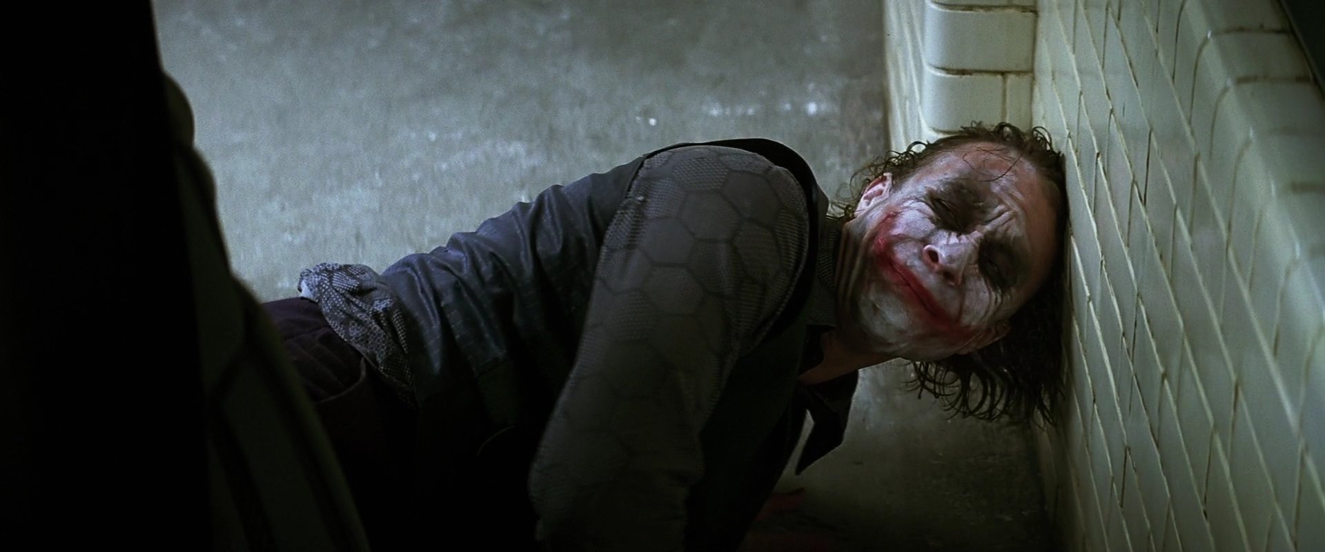 TheDarkKnight2419.jpg