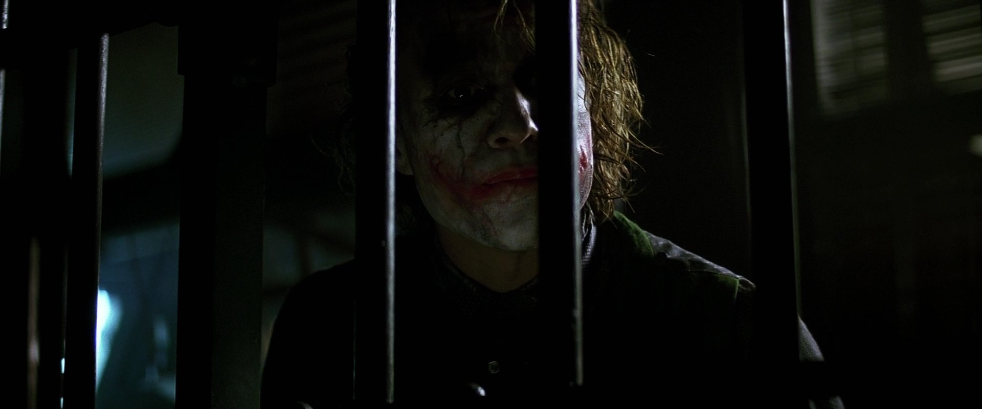 TheDarkKnight2585.jpg
