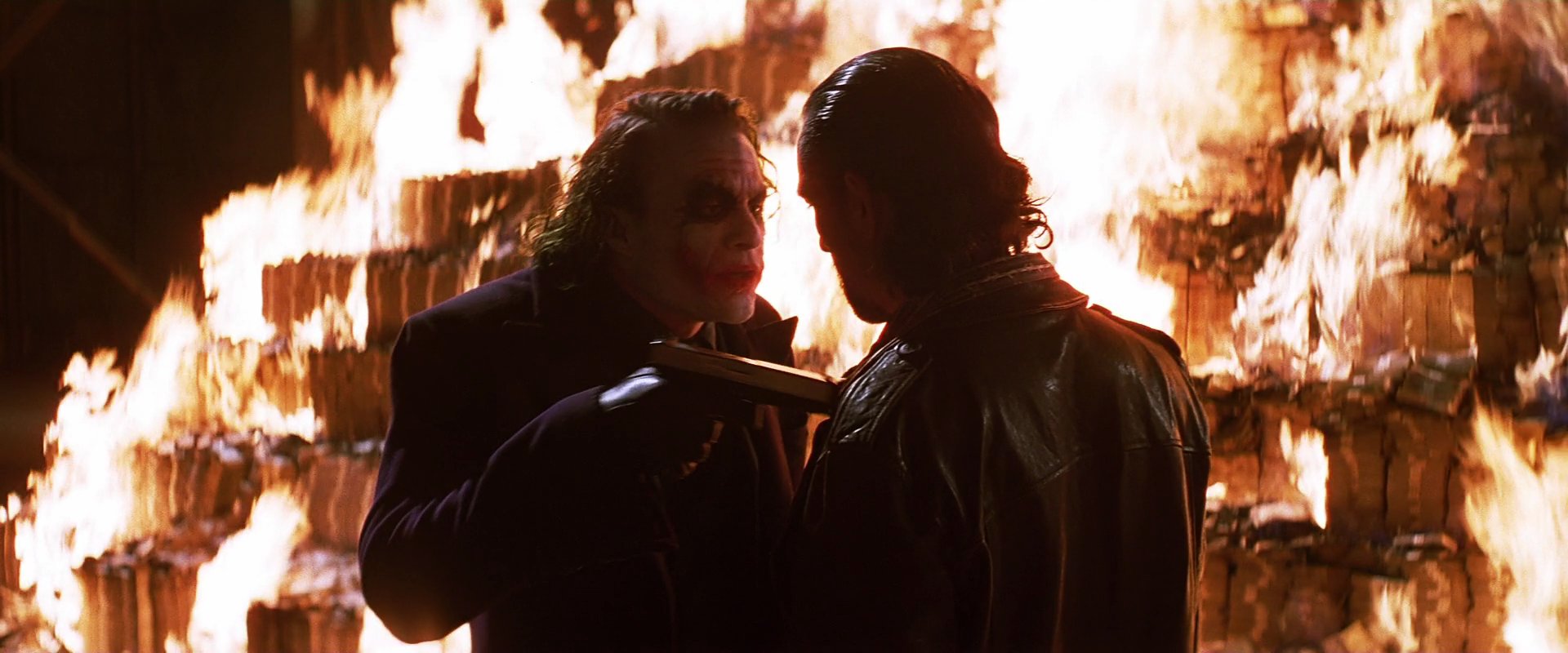 TheDarkKnight2757.jpg