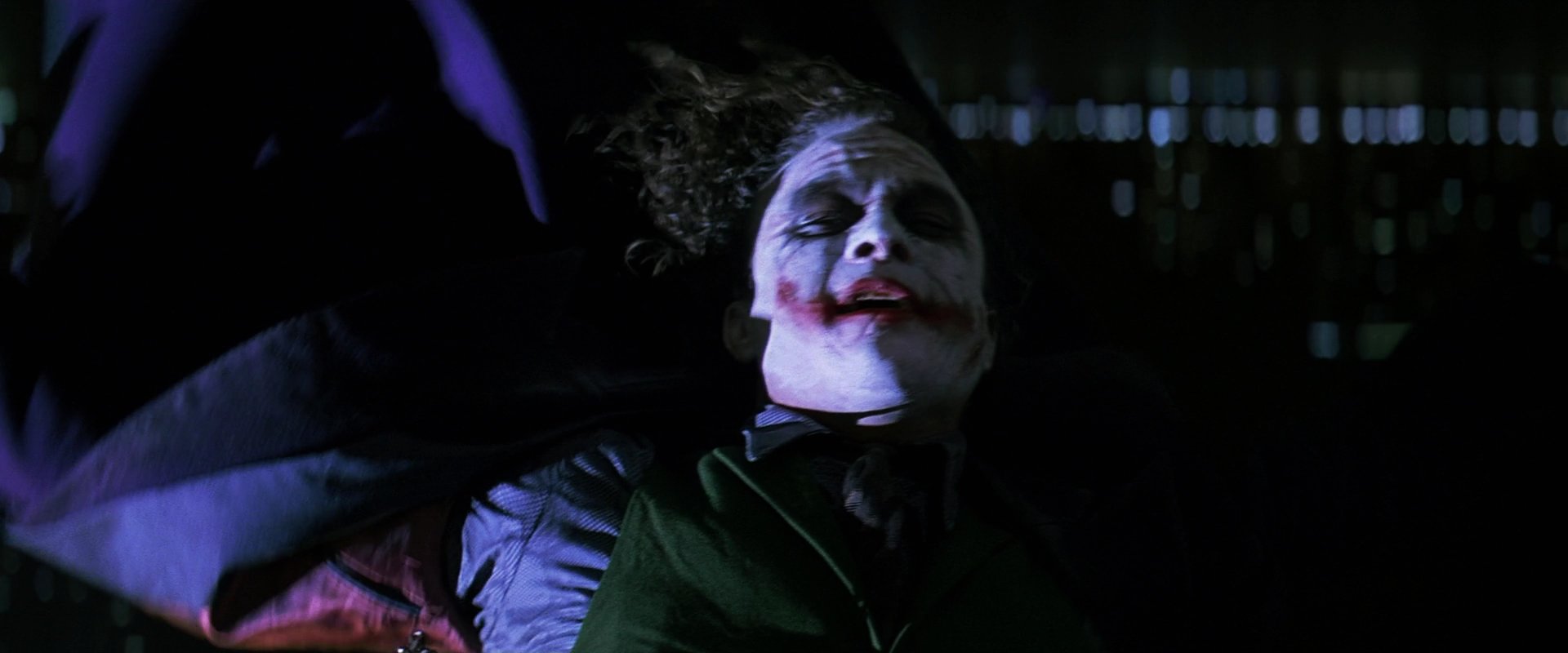TheDarkKnight3519.jpg