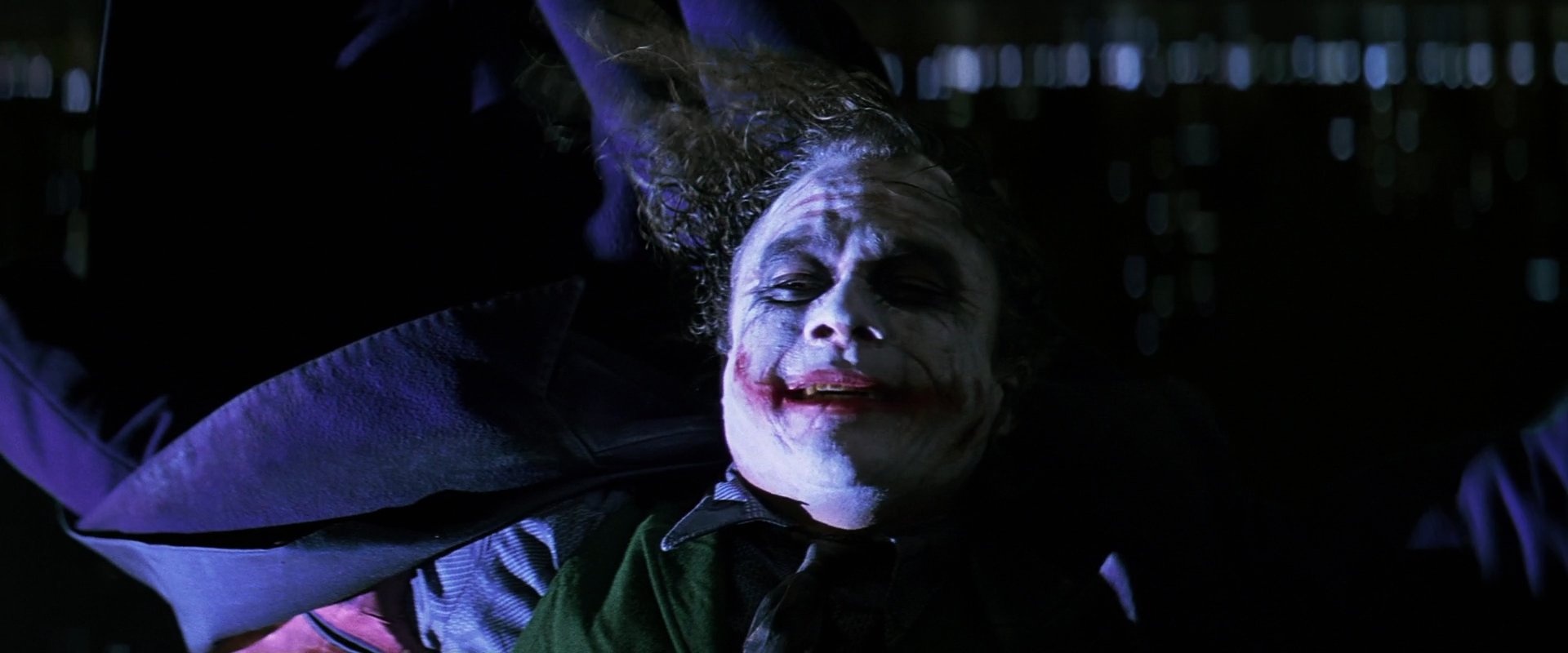 TheDarkKnight3522.jpg