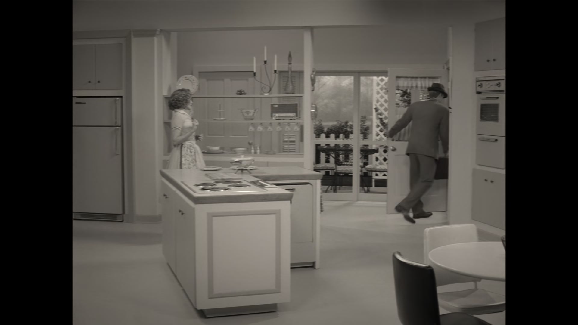 1x01_102.jpg