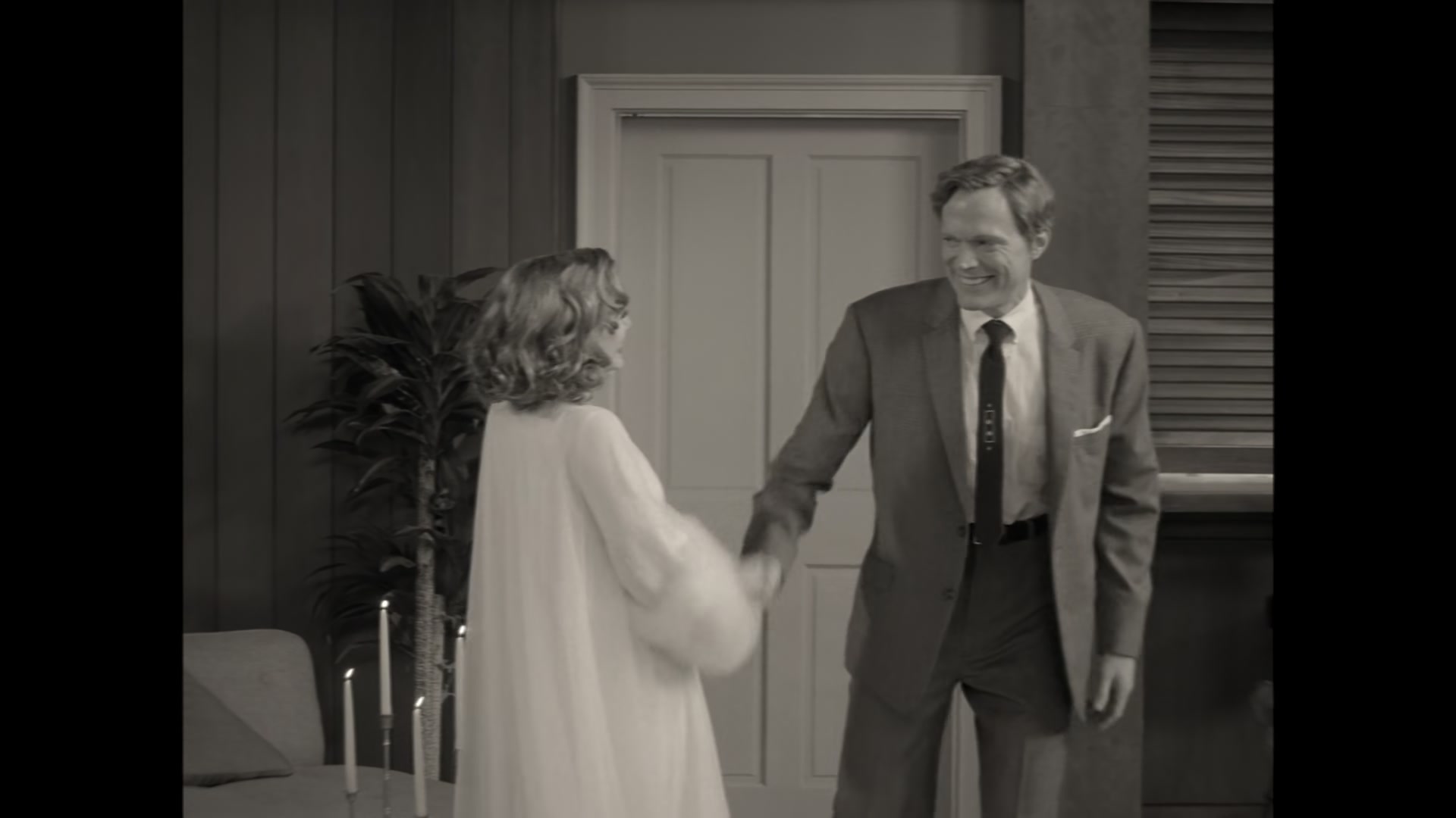 1x01_334.jpg