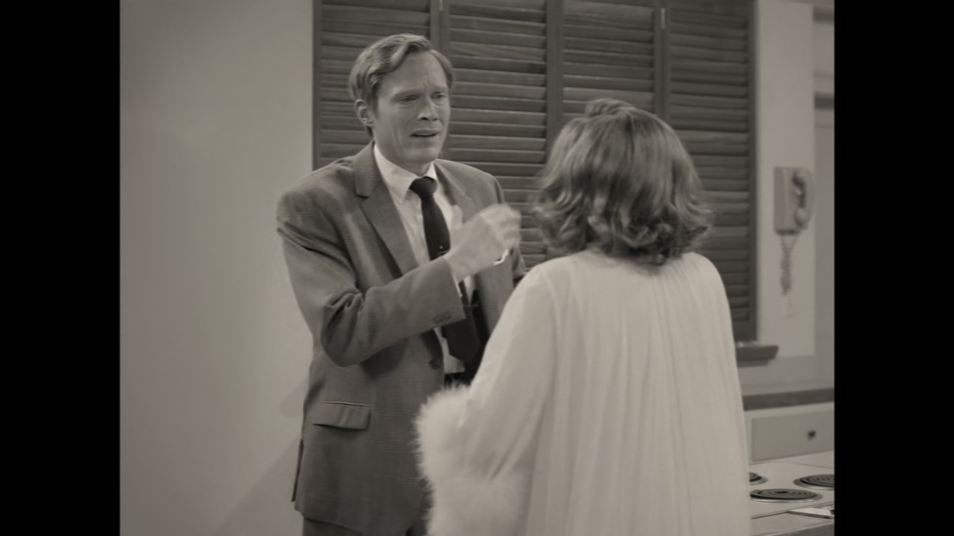 1x01_358.jpg