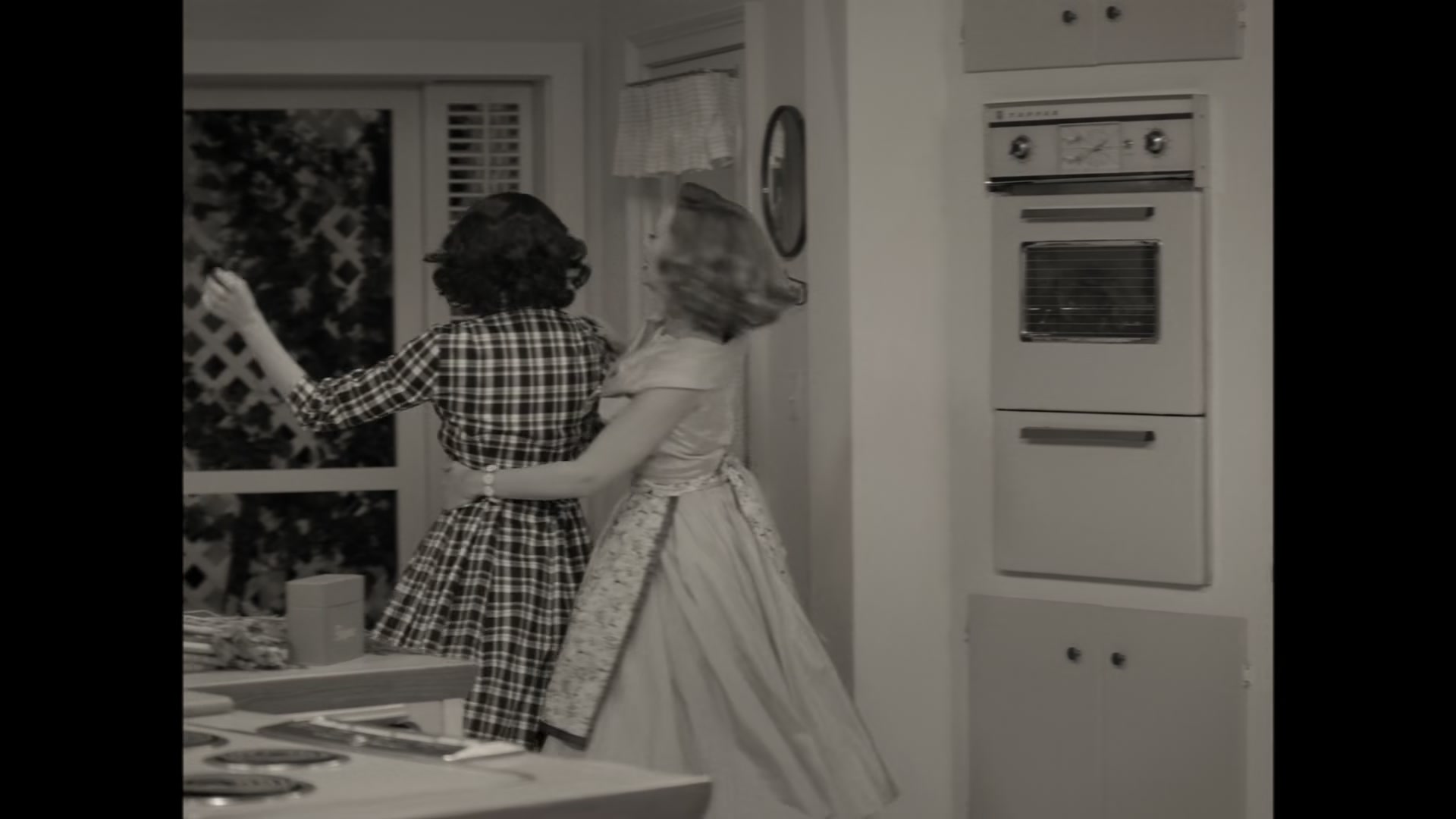 1x01_398.jpg