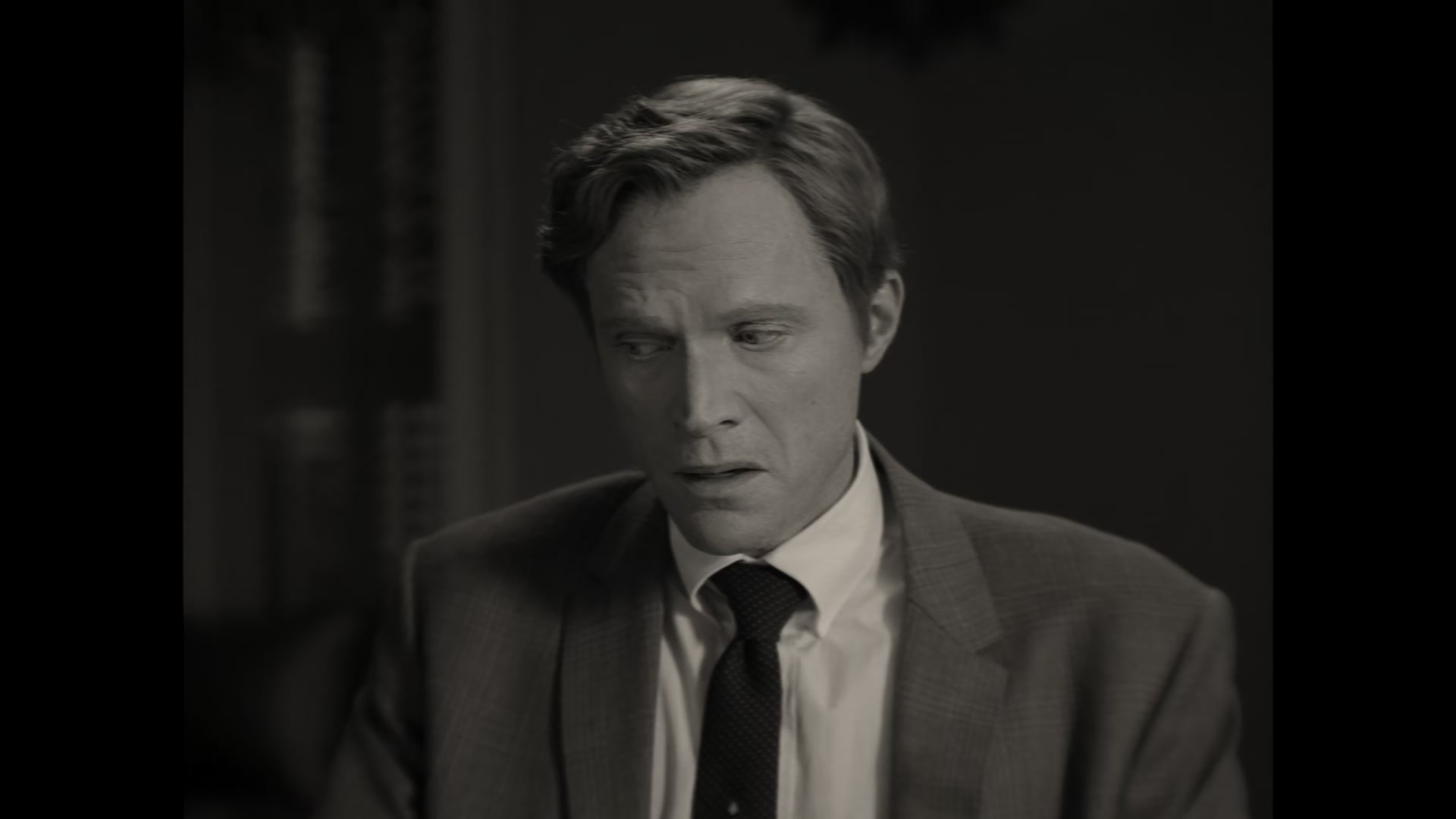 1x01_560.jpg