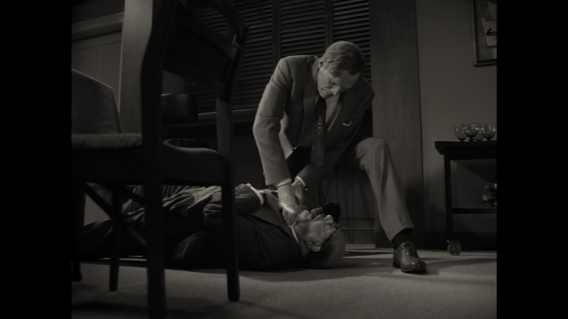 1x01_565.jpg