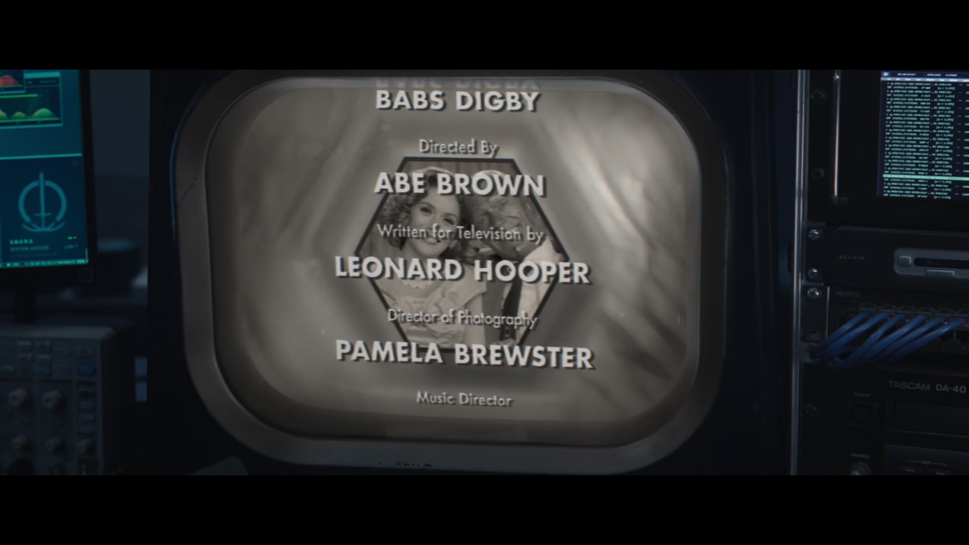 1x01_638.jpg