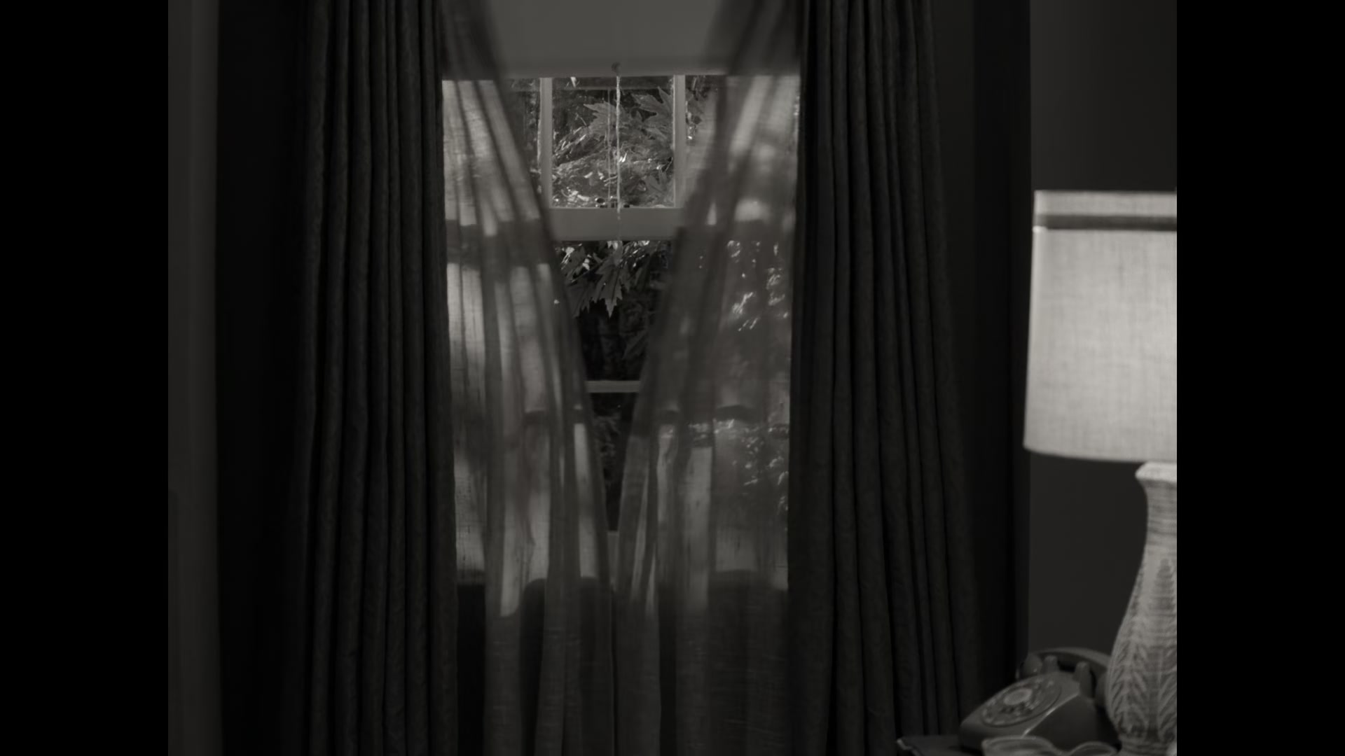 1x02_076.jpg
