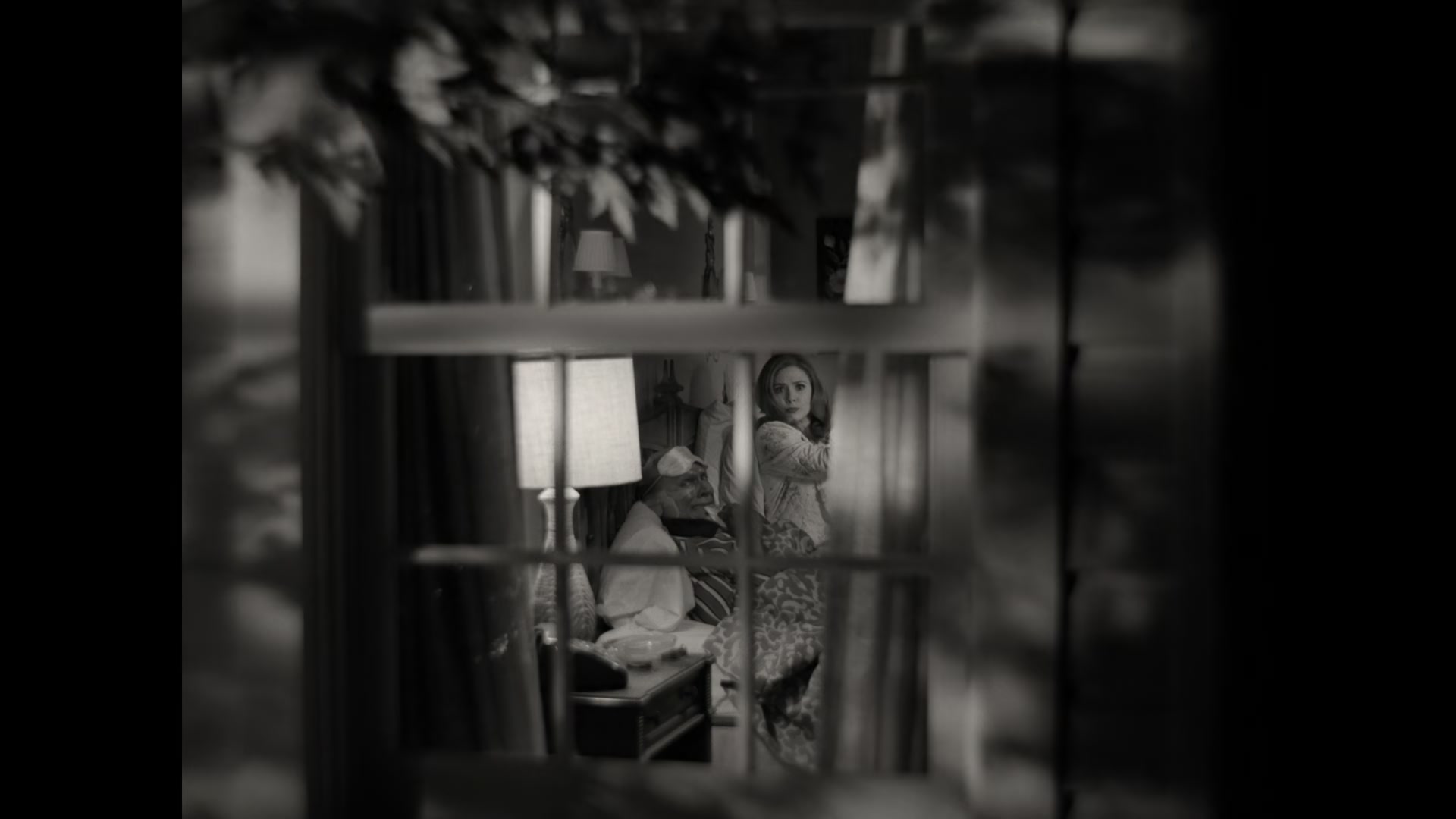 1x02_077.jpg
