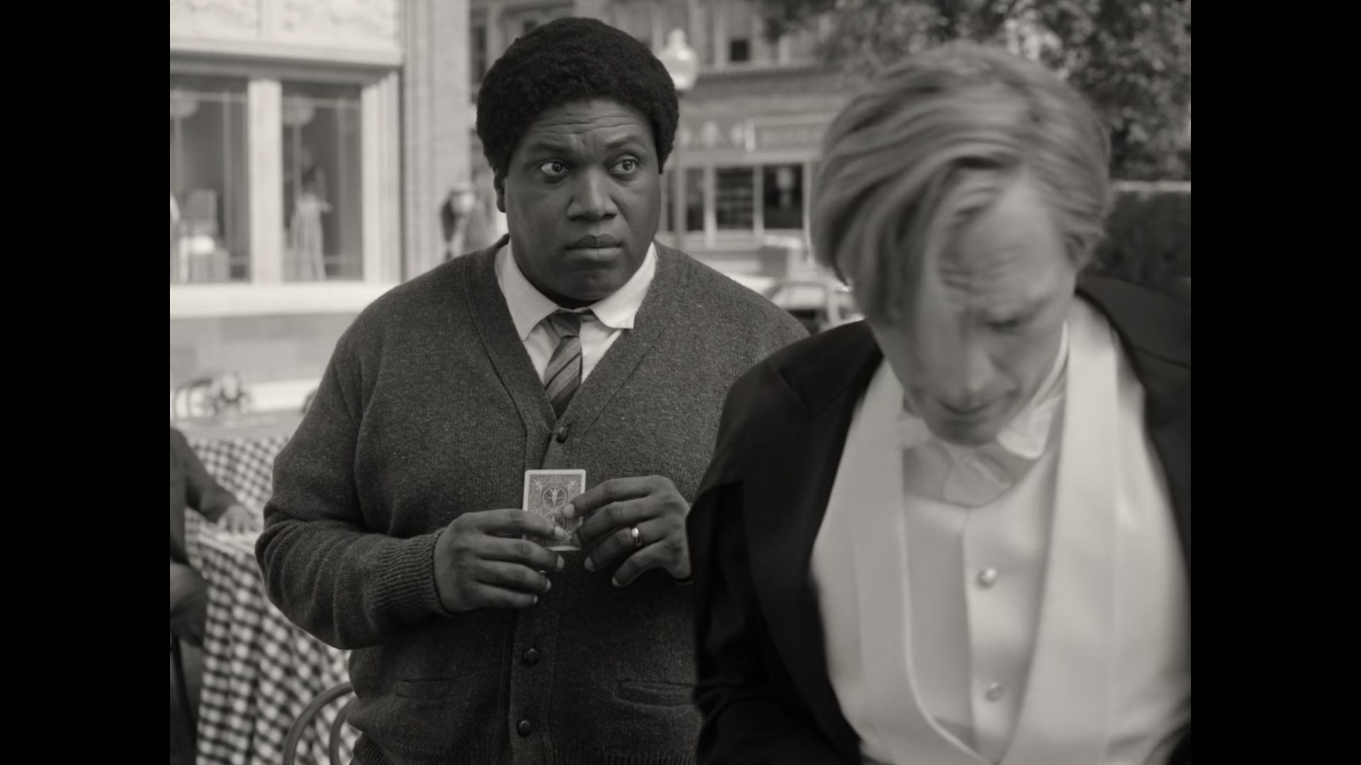 1x02_610.jpg