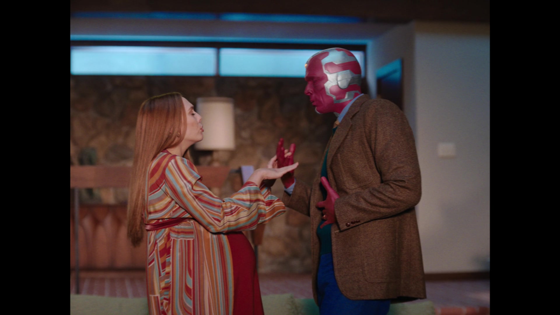 1x03_290.jpg