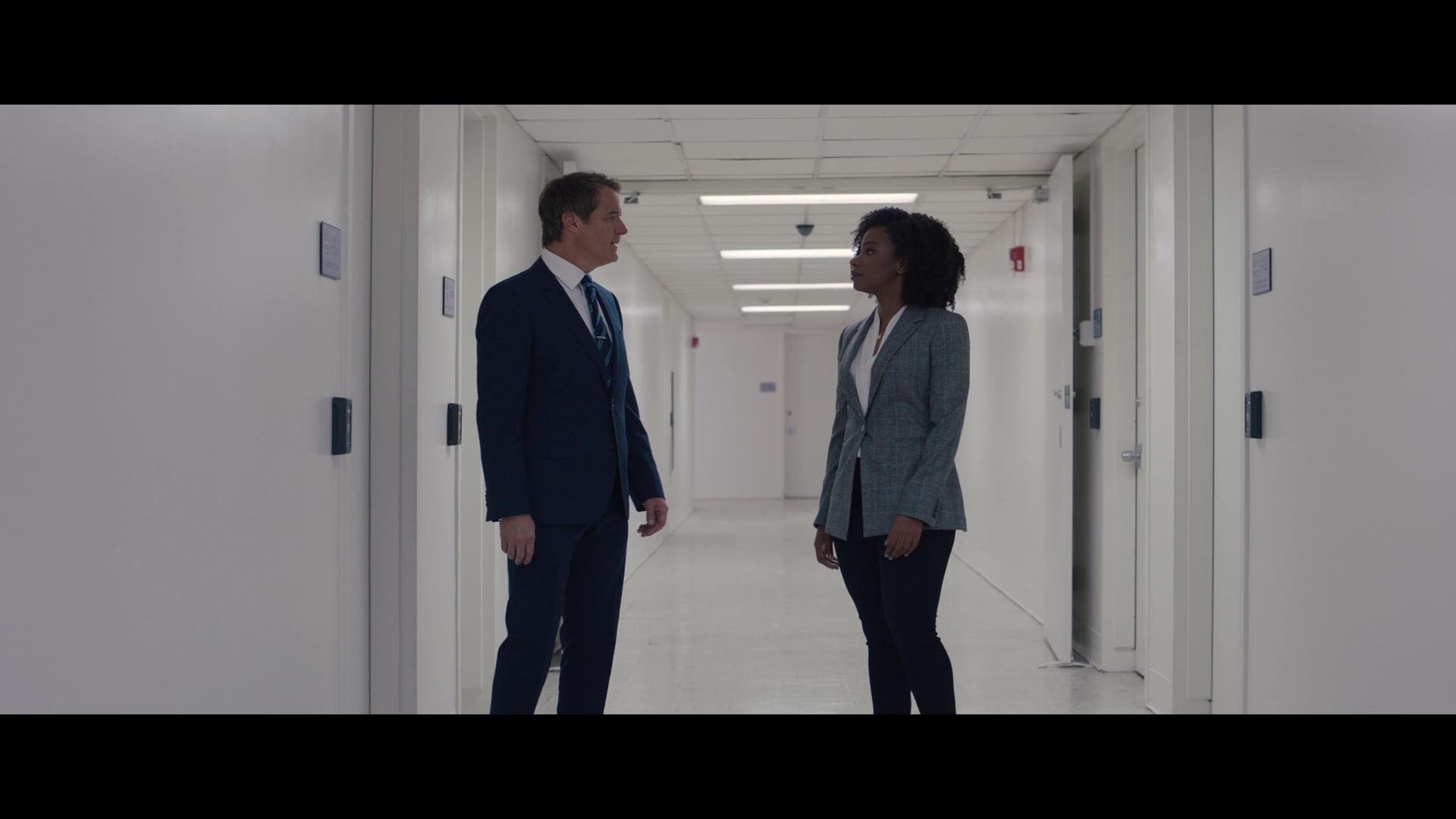 1x04_152.jpg