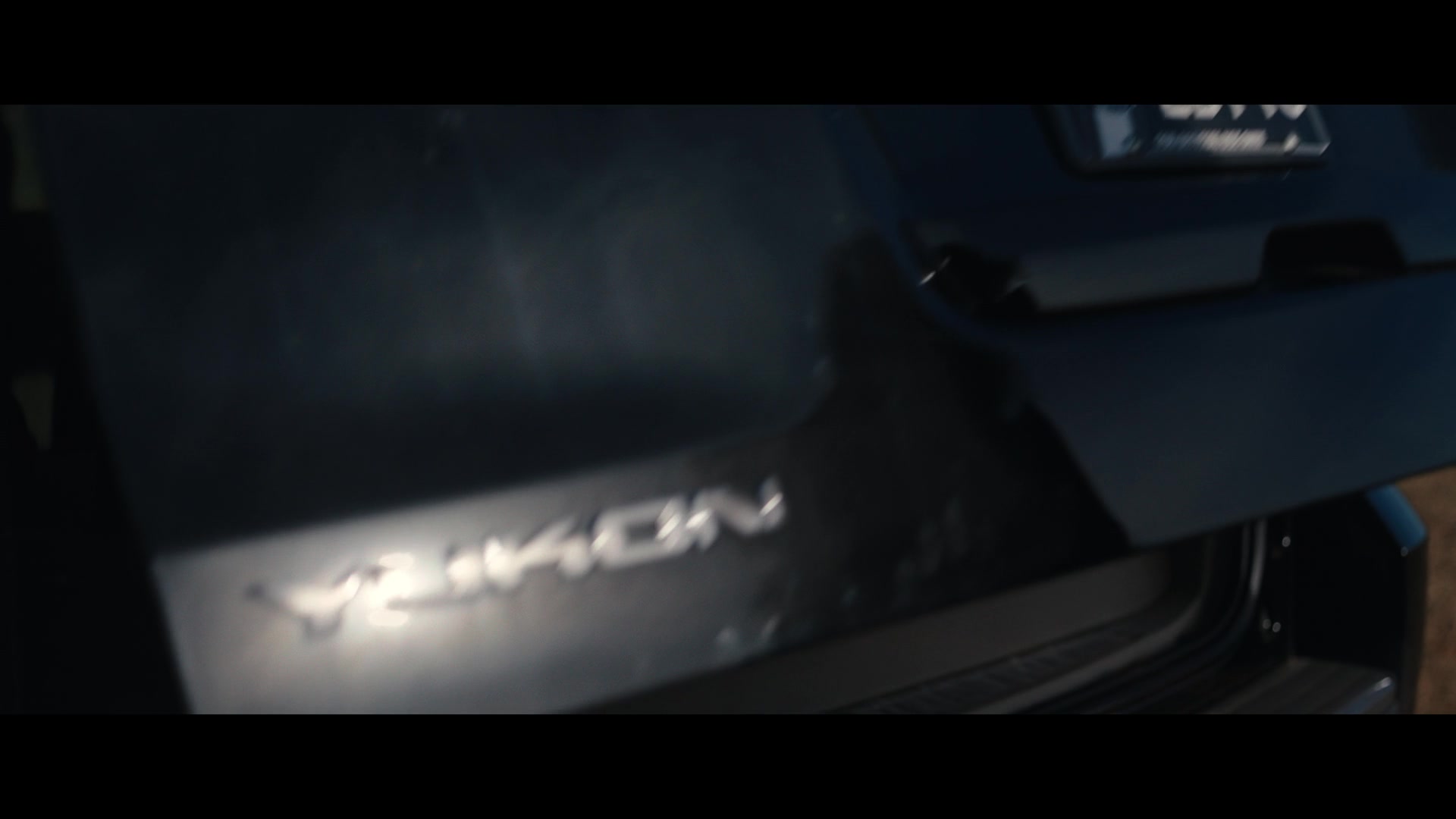 1x04_263.jpg