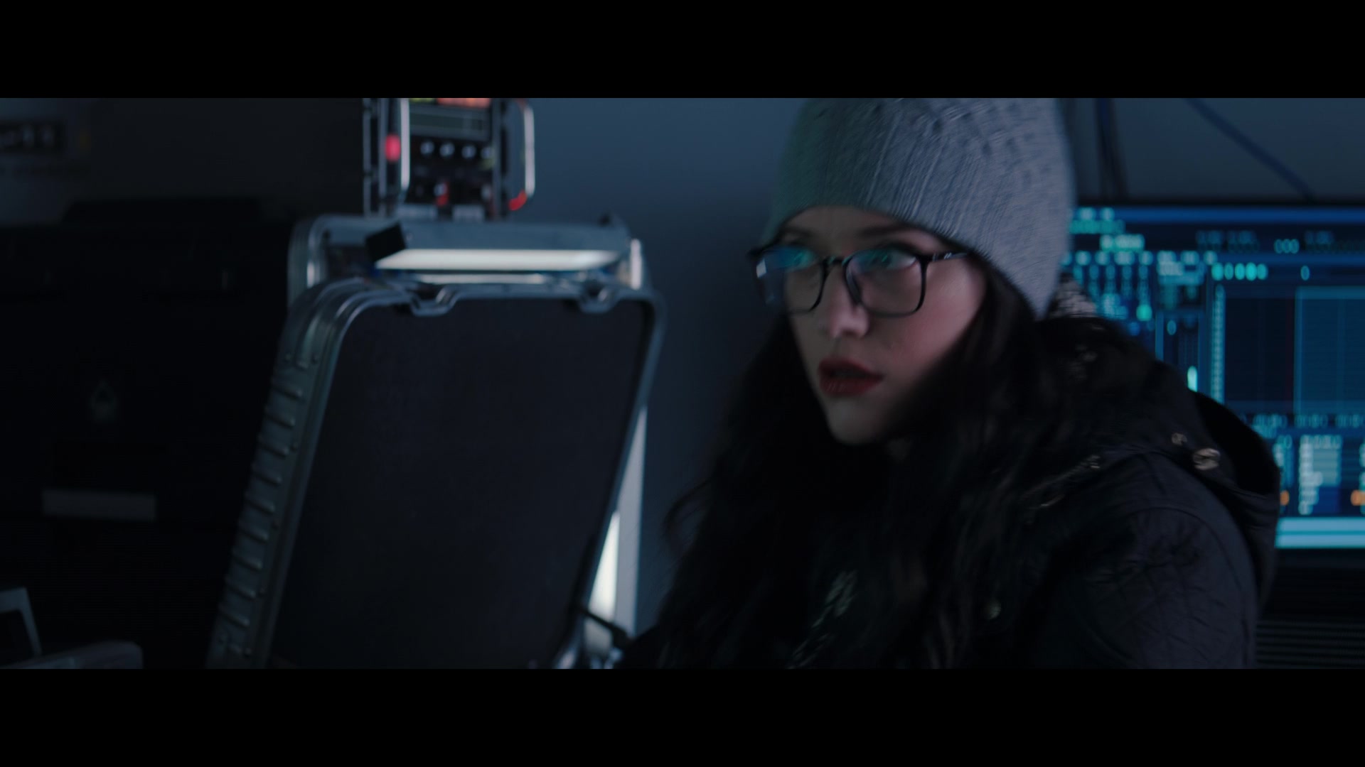 1x04_388.jpg